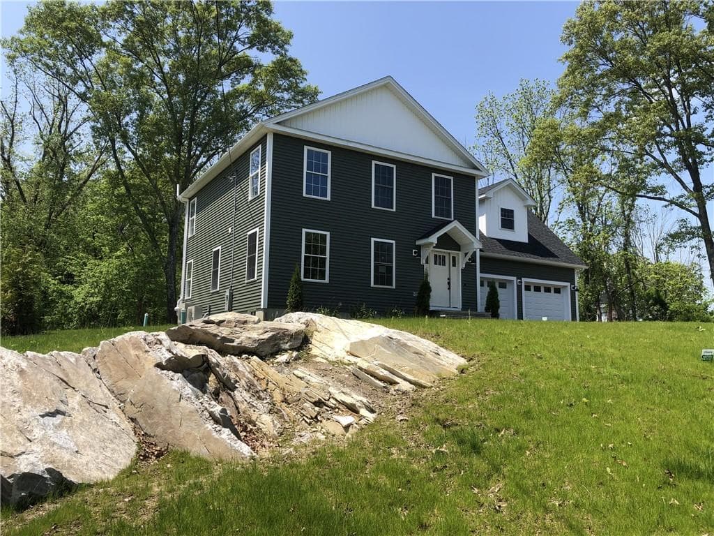25 Graves photo 2