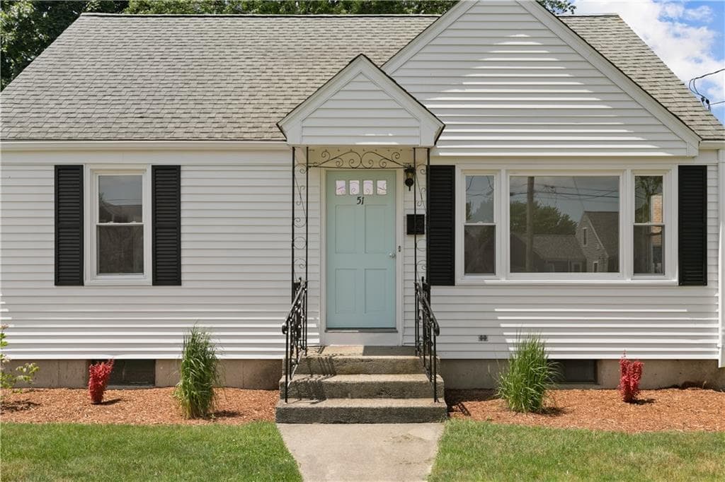 51 Midland photo 2