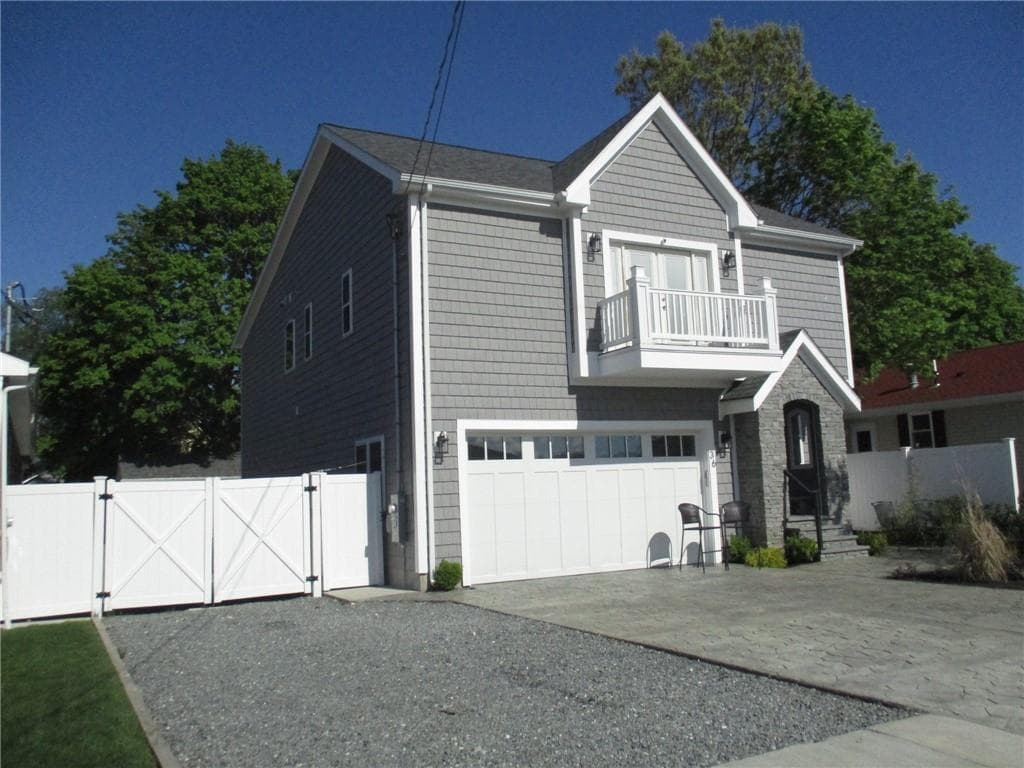 36 Hyde Ave photo 2