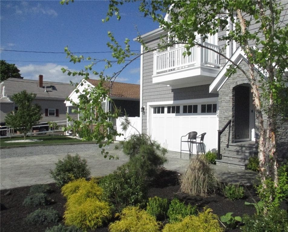 36 Hyde Ave