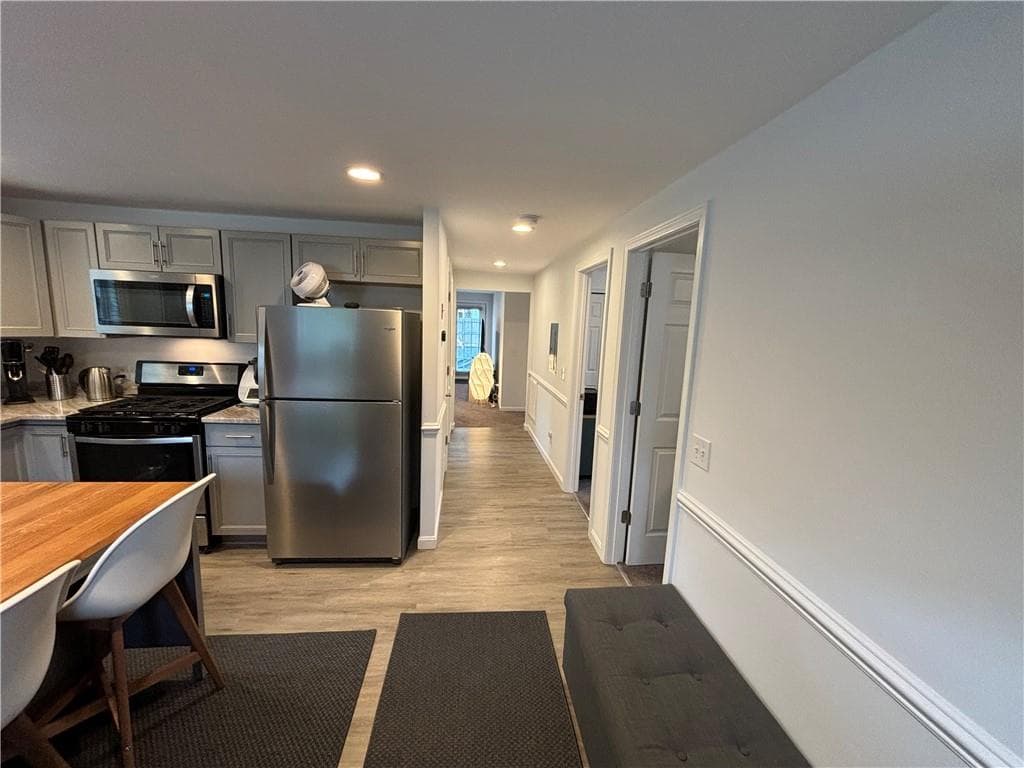 319 Arlington photo 3