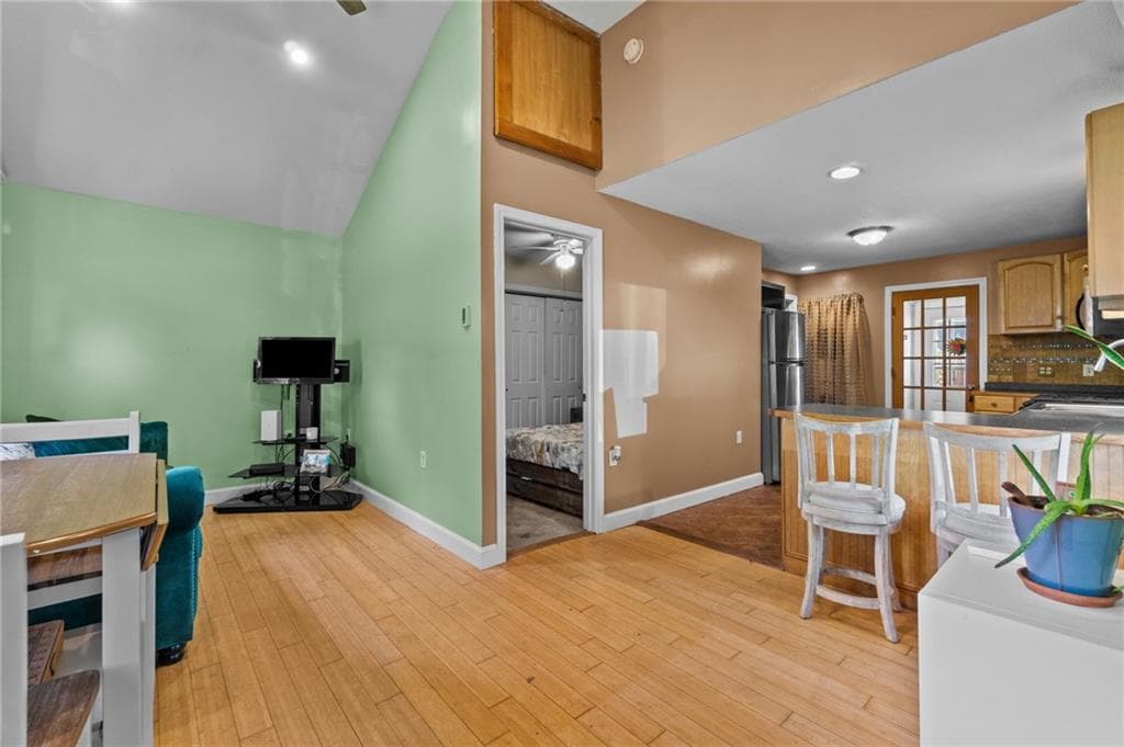15 Corwin photo 5