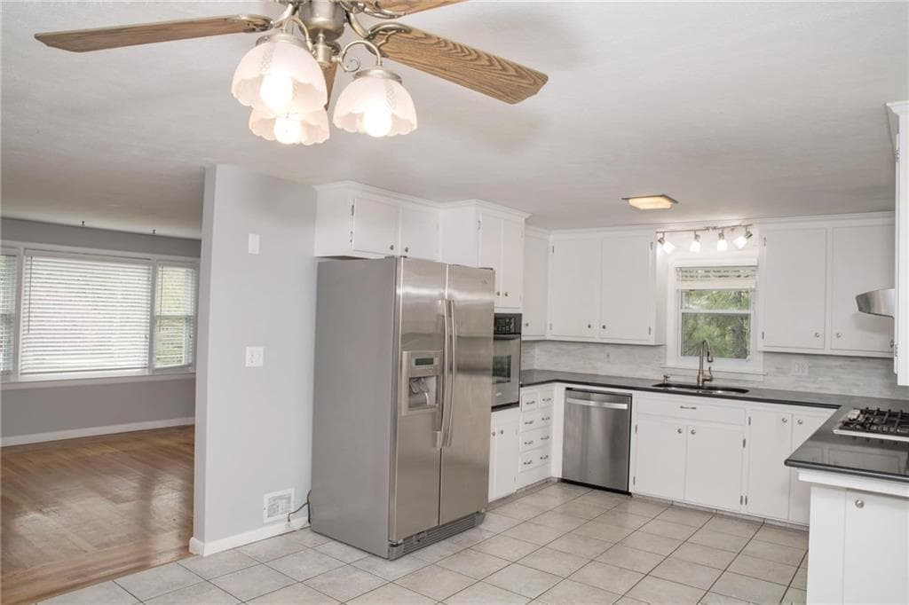 785 Centerville photo 5
