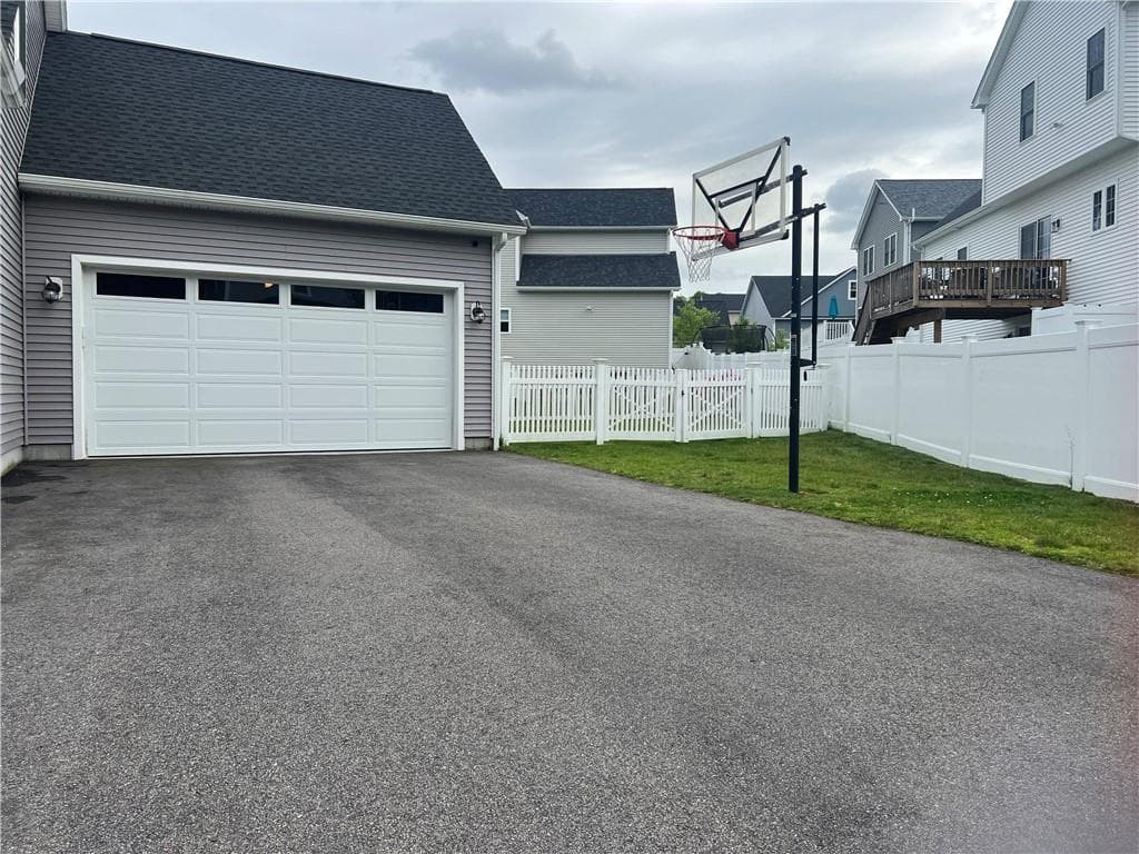 54 Somerset photo 3