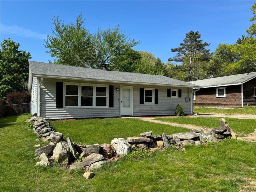 4 Abbey photo 3
