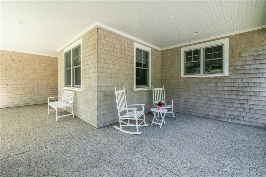 123 Narragansett Bay photo 5