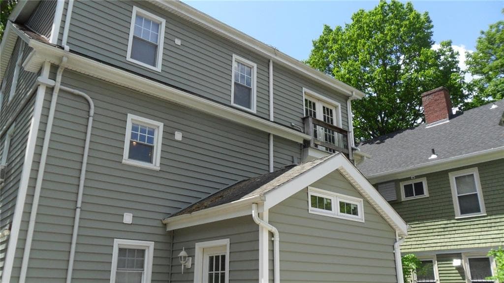 242 Williams #B photo 4
