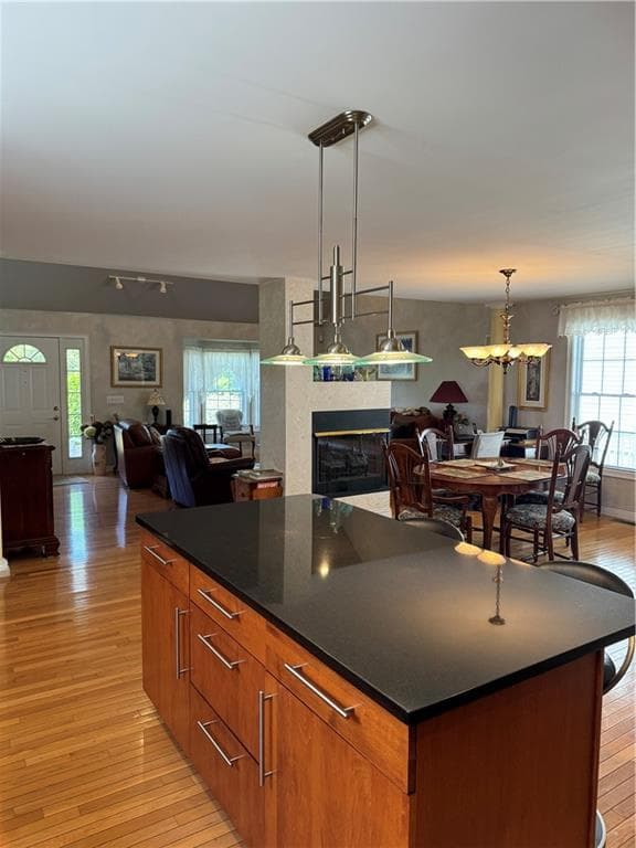 93 Boylston photo 3