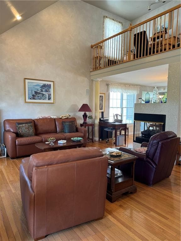 93 Boylston photo 5