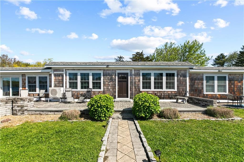 1041 Old Stafford #1