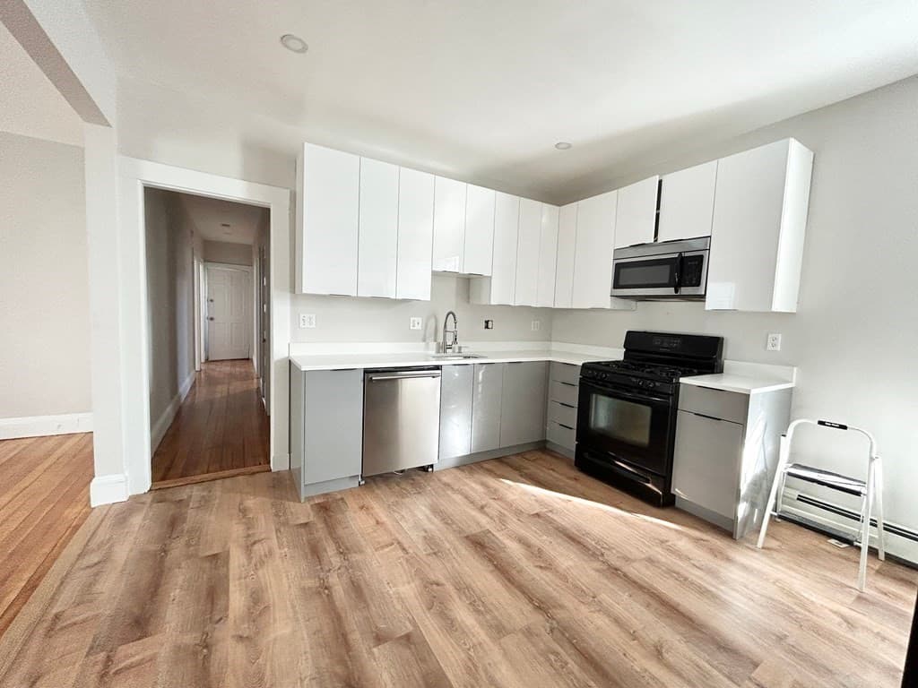 24 Willis Street #2