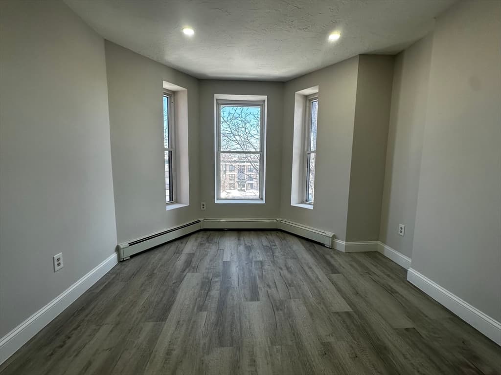 90 Hammond Street #4 photo 4