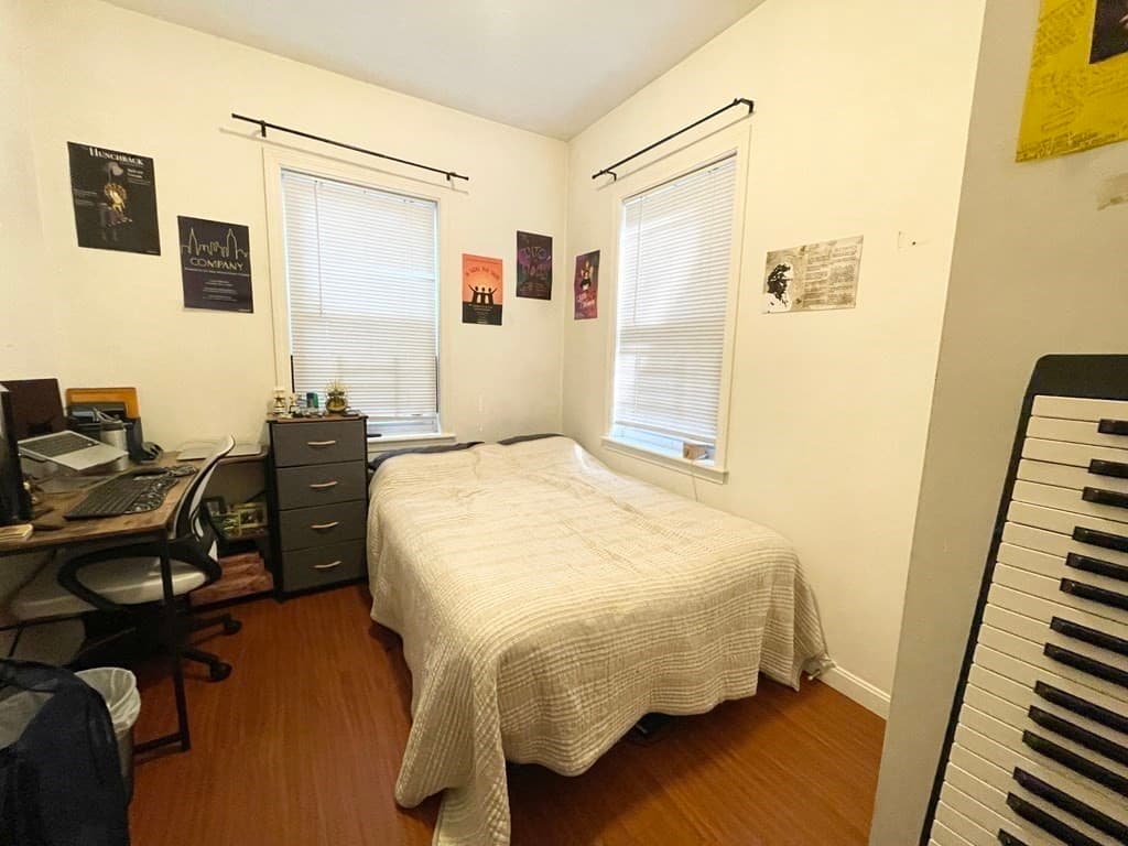 93A Hillside Street #1 photo 3