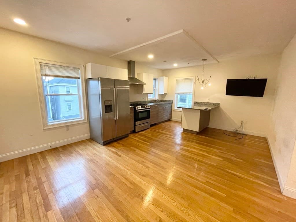 128 Hillside Street #2 photo 4