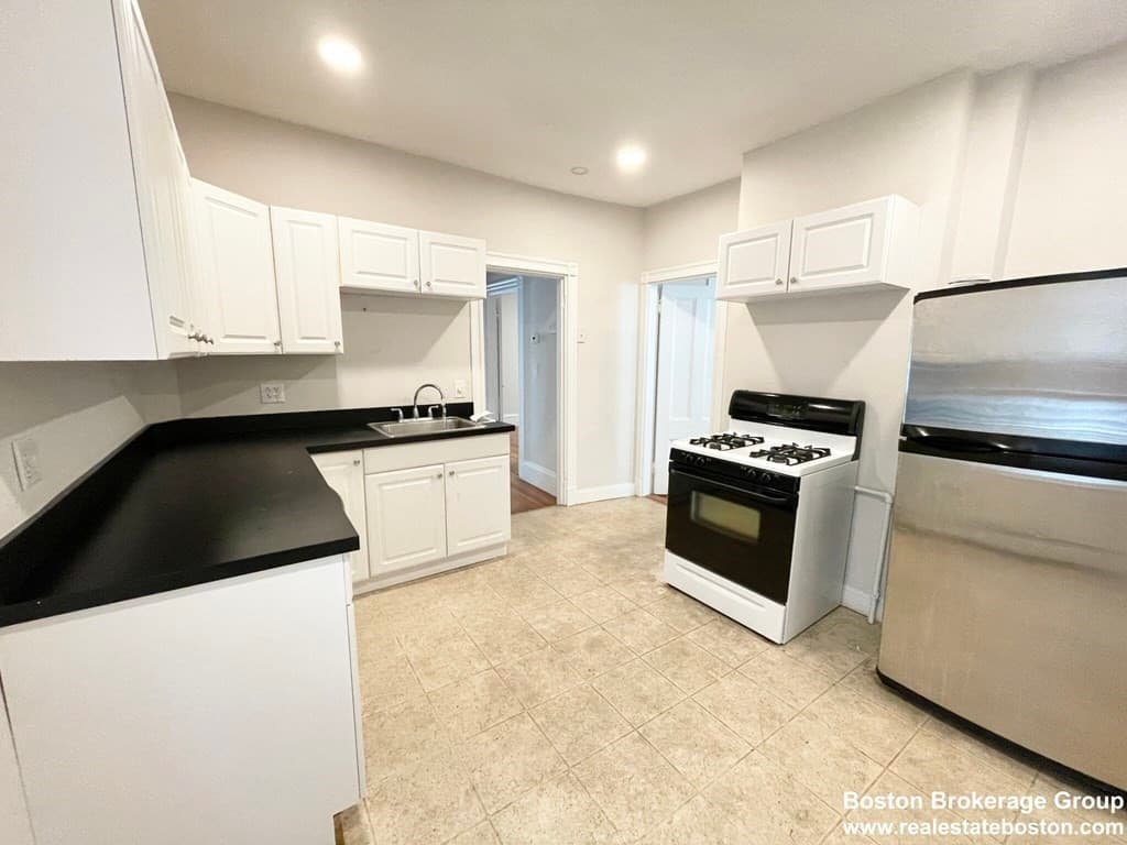 276 East Cottage #1