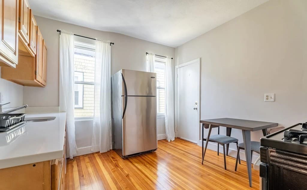 33 Edison Green Street #3 photo 2