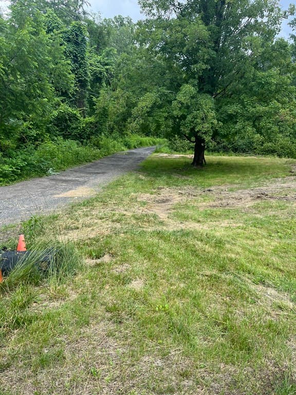 23 Robbins Rd photo 2