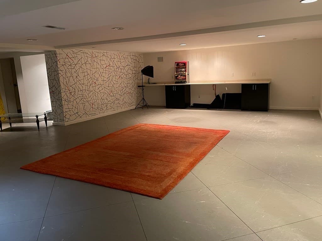 315 West Broadway photo 2