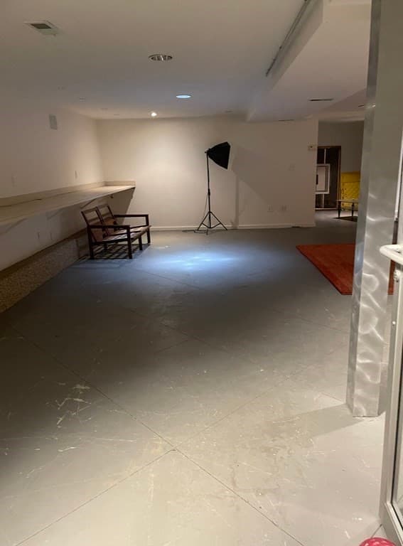 315 West Broadway photo 3