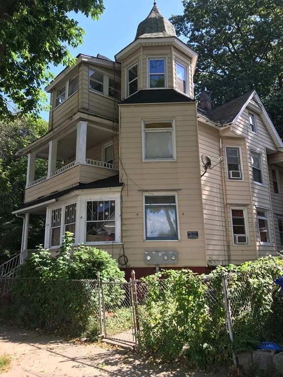 29 Warriner Ave