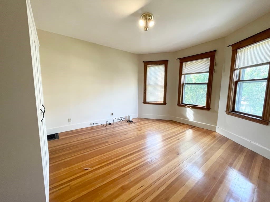 18 Romsey Street #2 photo 5