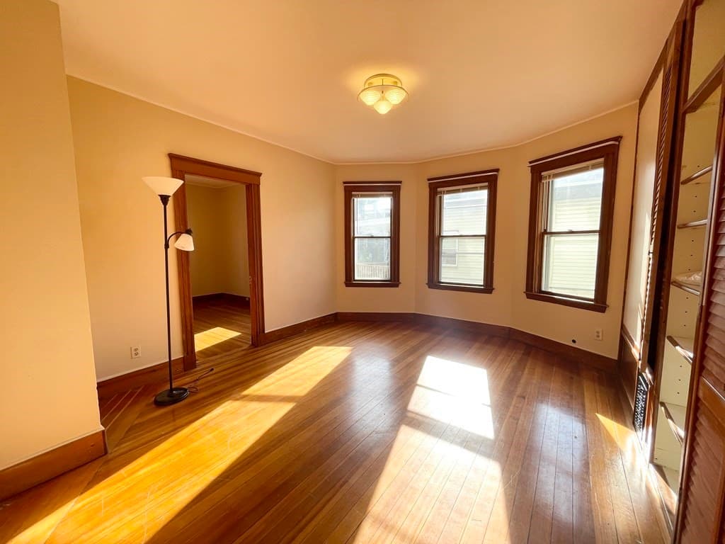 18 Romsey Street #2 photo 4