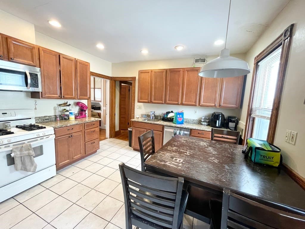 18 Romsey Street #3 photo 2