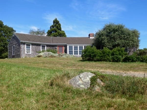 33 Menemsha Inn Rd Ch223 3