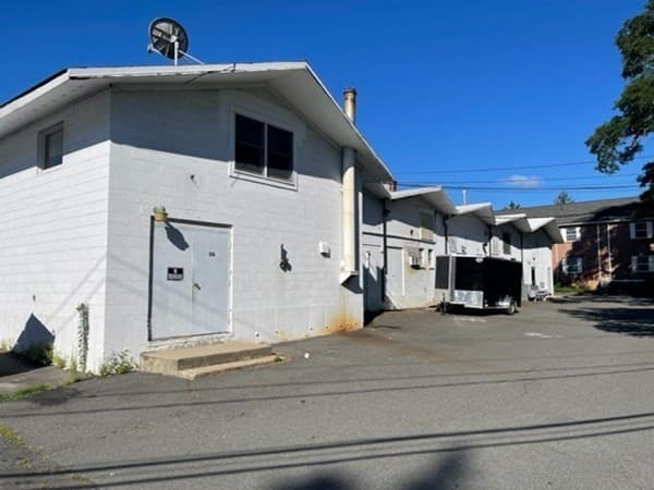 21 Locust Street photo 2