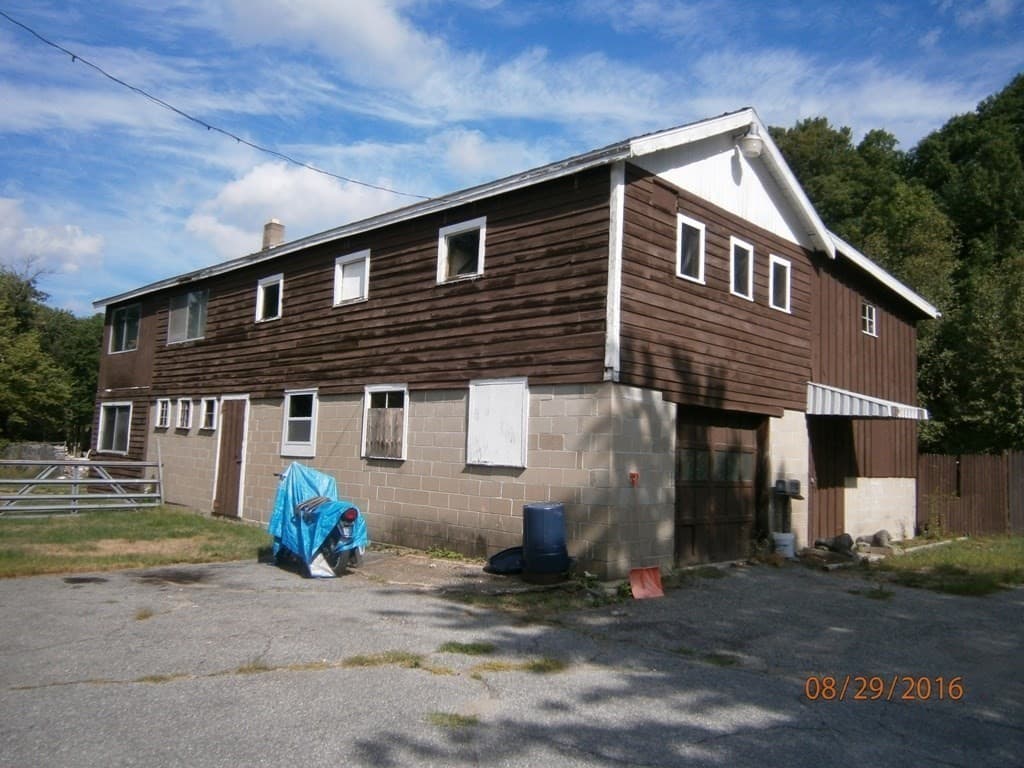 1513 Broadway photo 4