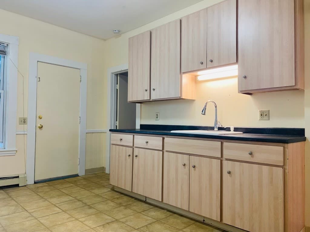 96 East Cottage #3
