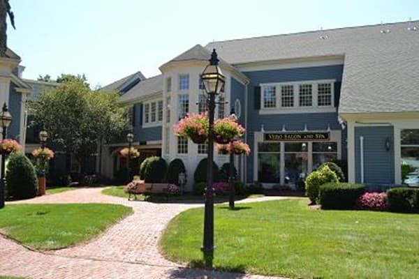 1 Central St