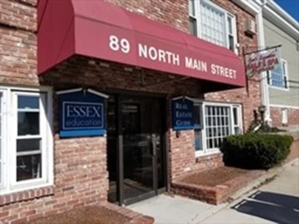 89 N Main St #305