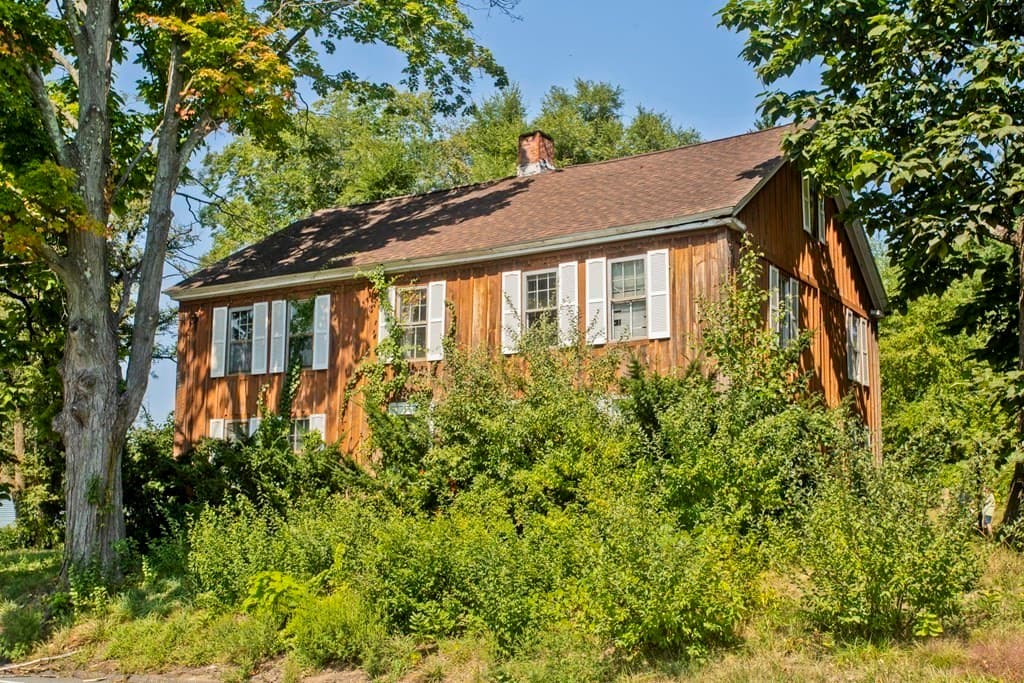 436 Holyoke Street photo 2