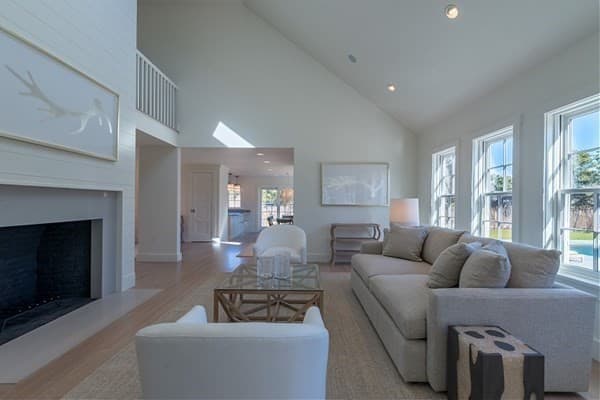 12 Pond View Drive photo 3