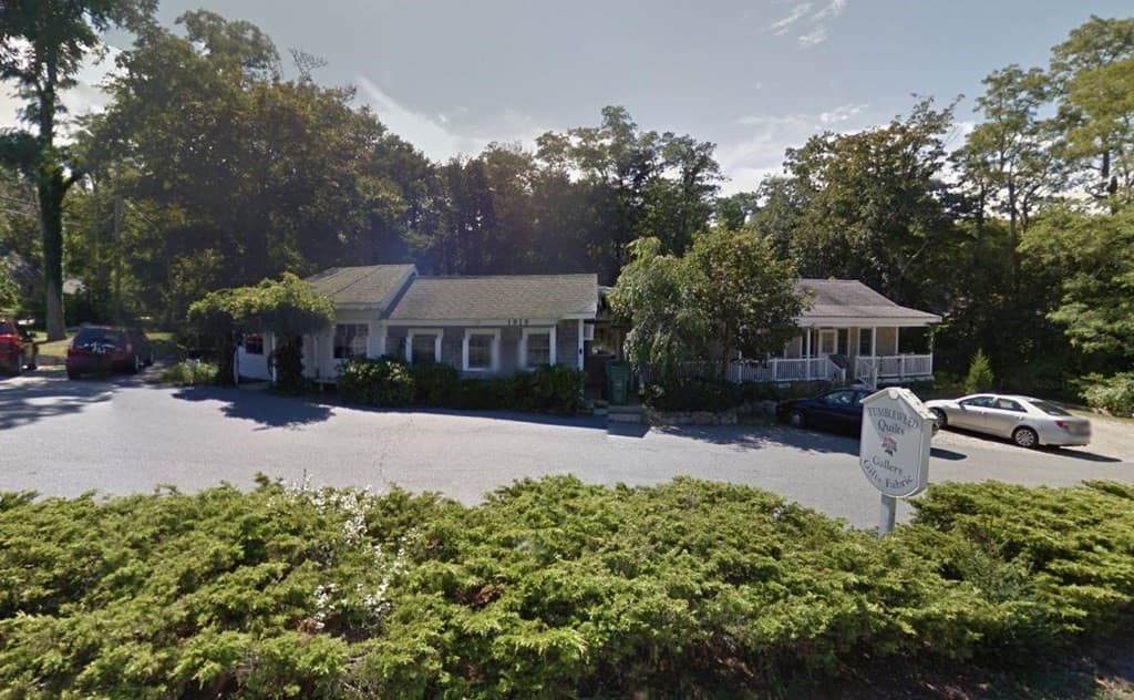 1919 Main St