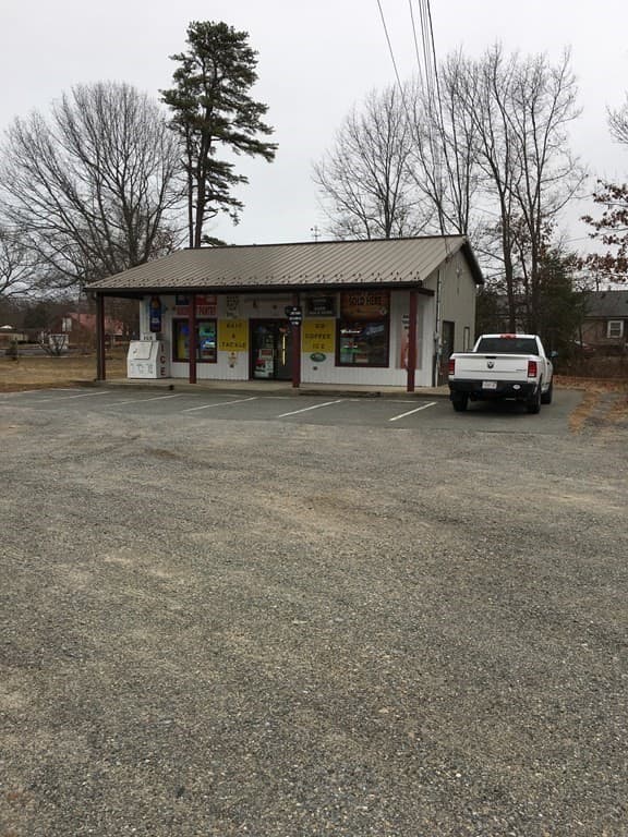 160 Beach Rd photo 2