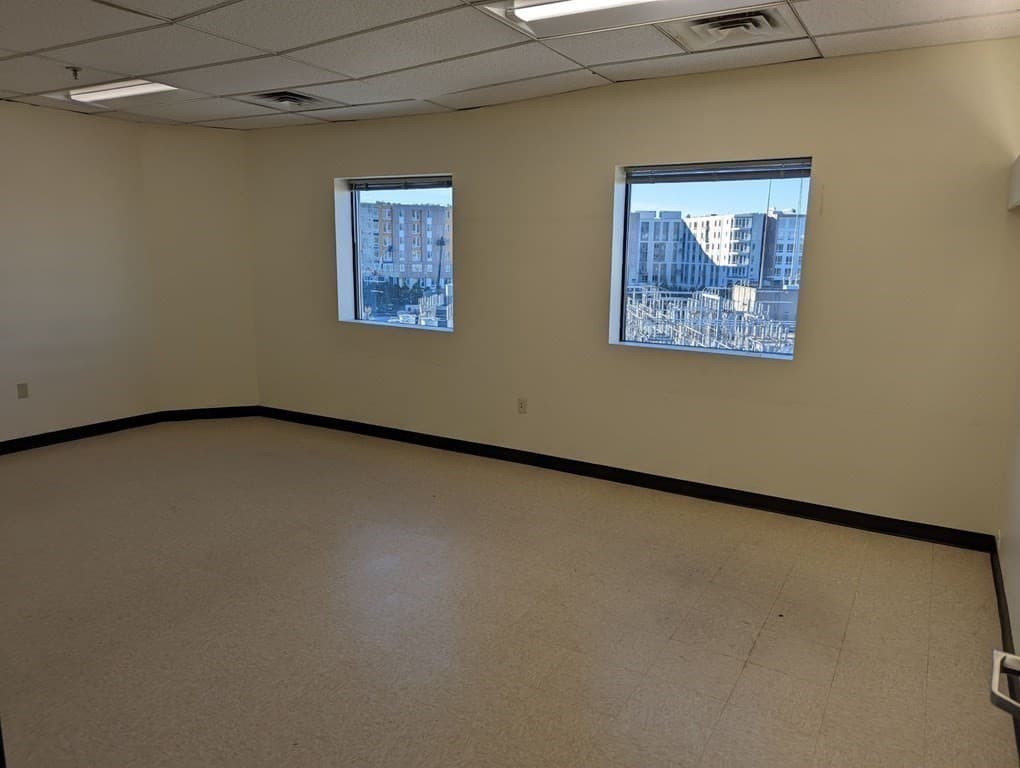 185 Alewife Brook Pkwy #402 photo 2