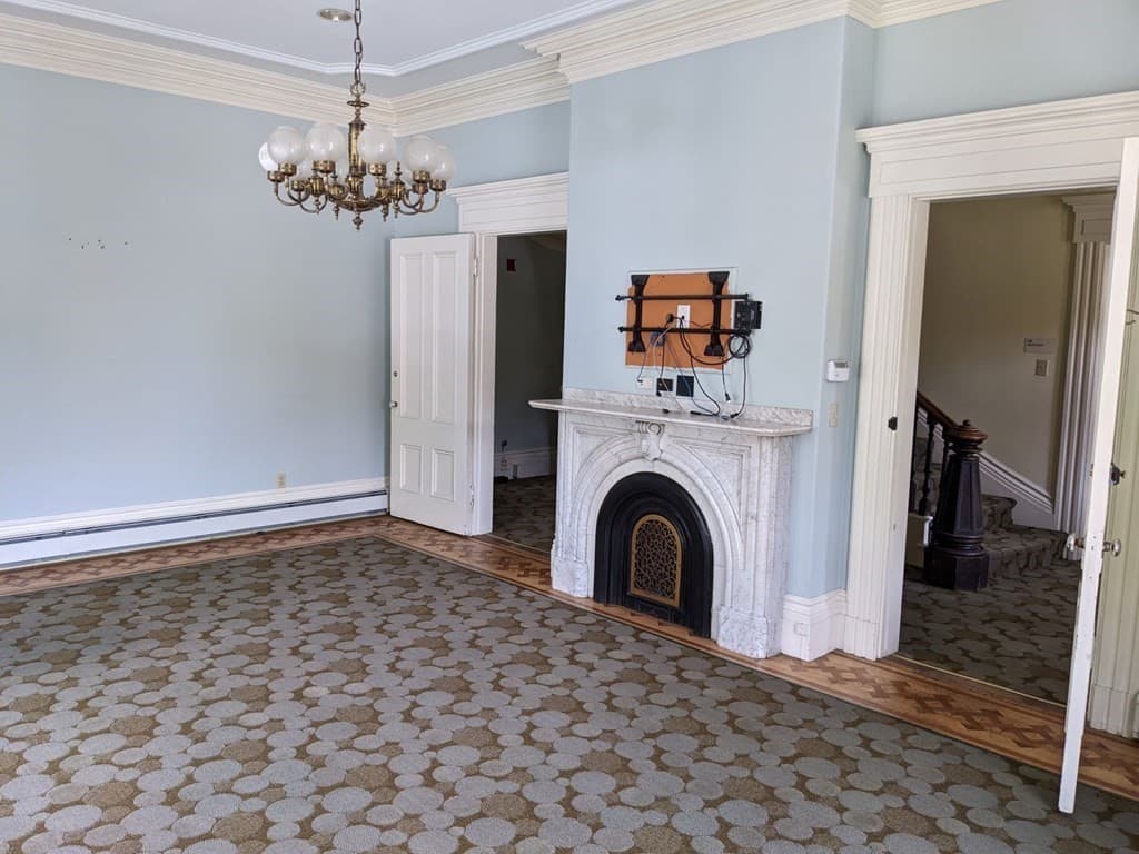 1627 Massachusetts Ave photo 3
