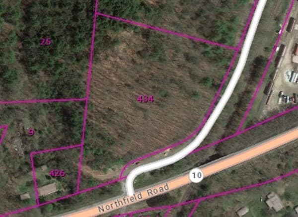 434 Northfield Rd photo 2