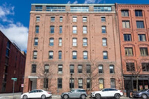 320 Congress Street