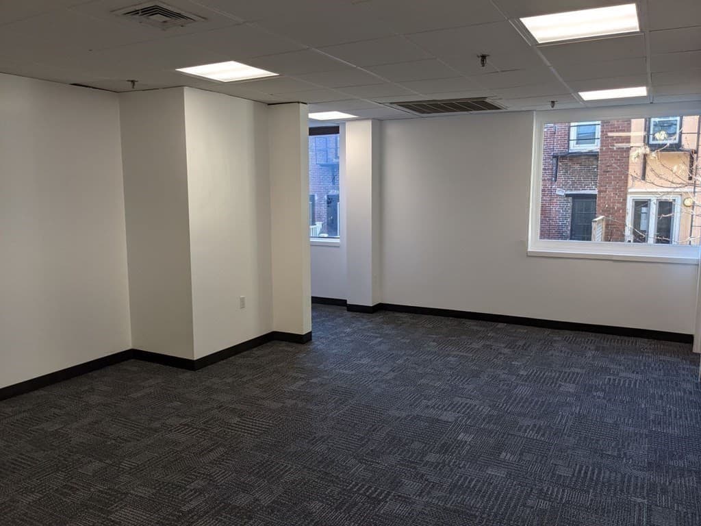 552 Massachusetts Ave #215 photo 2