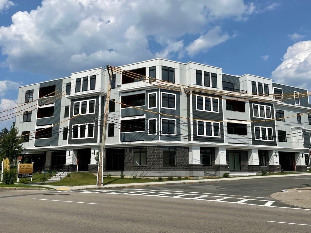 395 Alewife Brook Parkway #PH E