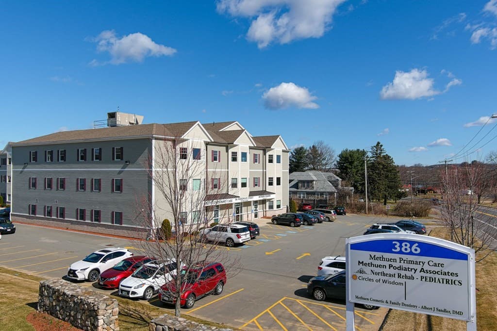 386 Merrimack St #2B photo 2