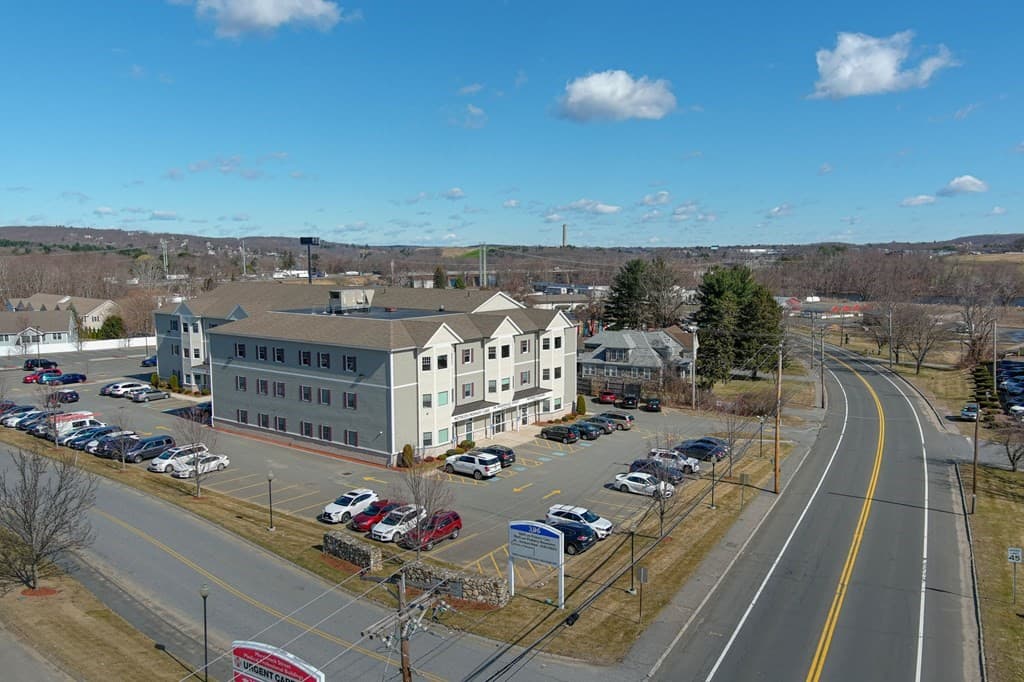 386 Merrimack St #2B