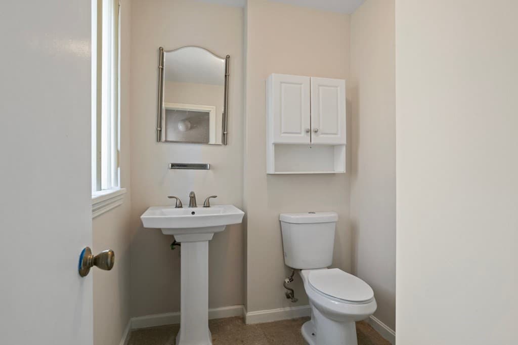 68 Westfield St photo 4