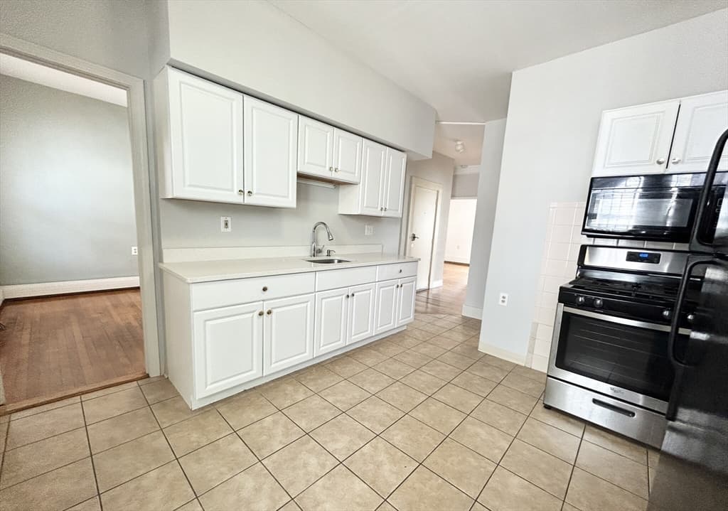 96 East Cottage #2