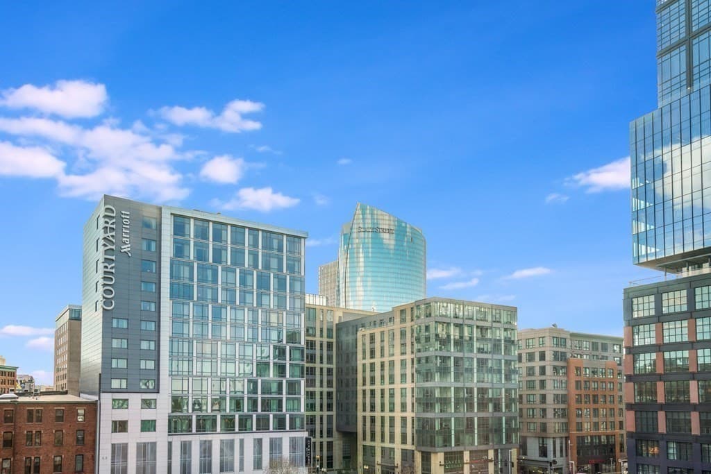 100 Lovejoy Wharf #7C photo 2