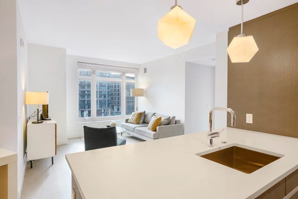 100 Lovejoy Wharf #7C photo 3