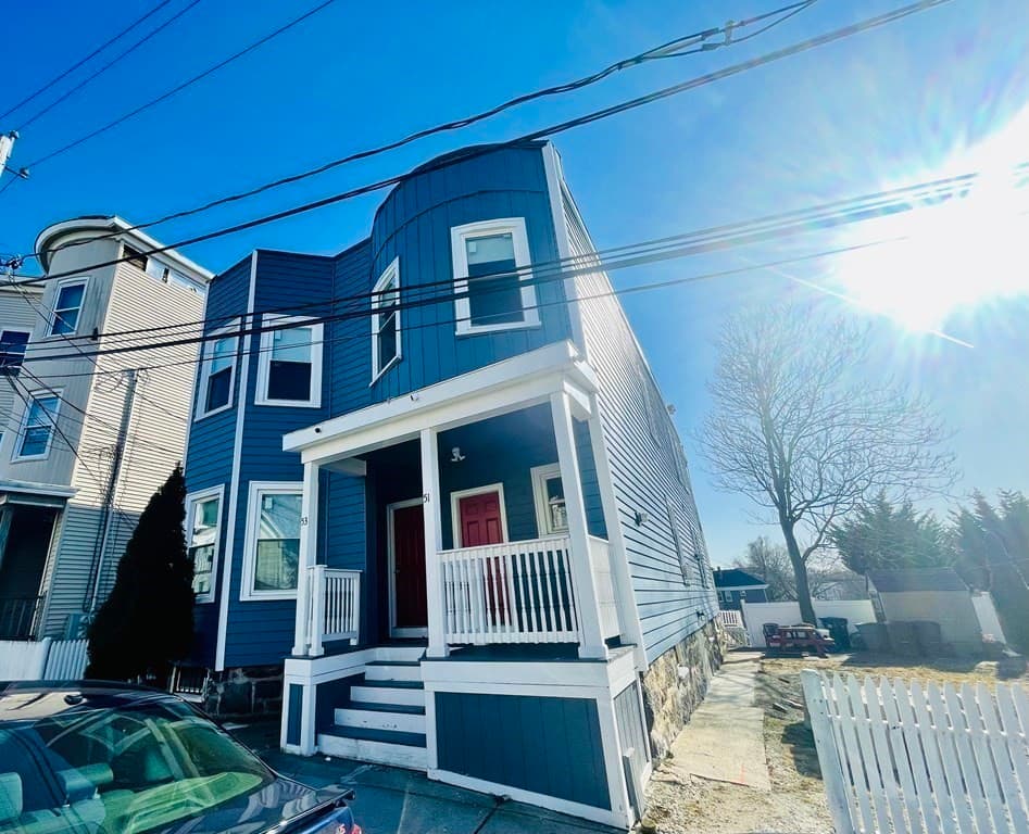 51-53 Dewey St #53